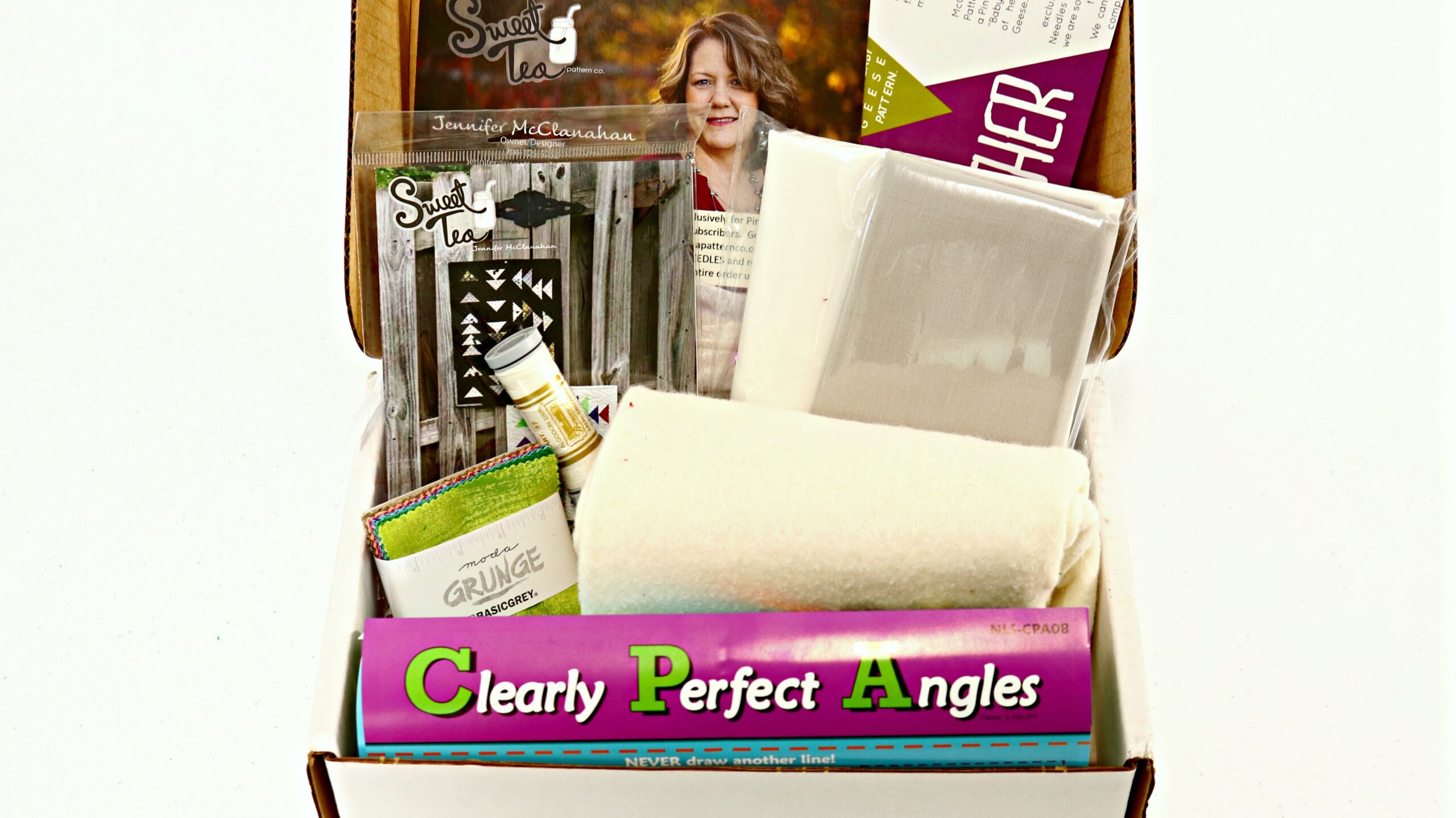 PINS + NEEDLES SEWING KITS Subscription Box Unboxing + Review